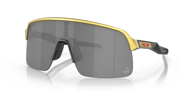 Oakley Sutro Lite OO-9463-47 In Prizm Black Lens/Olympic Gold Frame