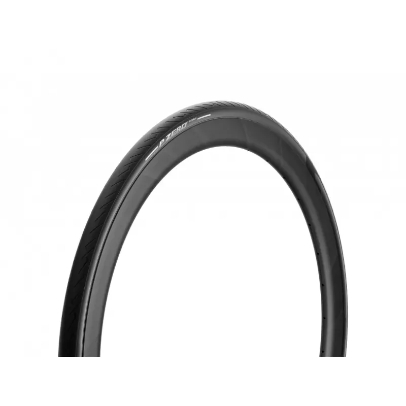 P Zero Road Black 700x