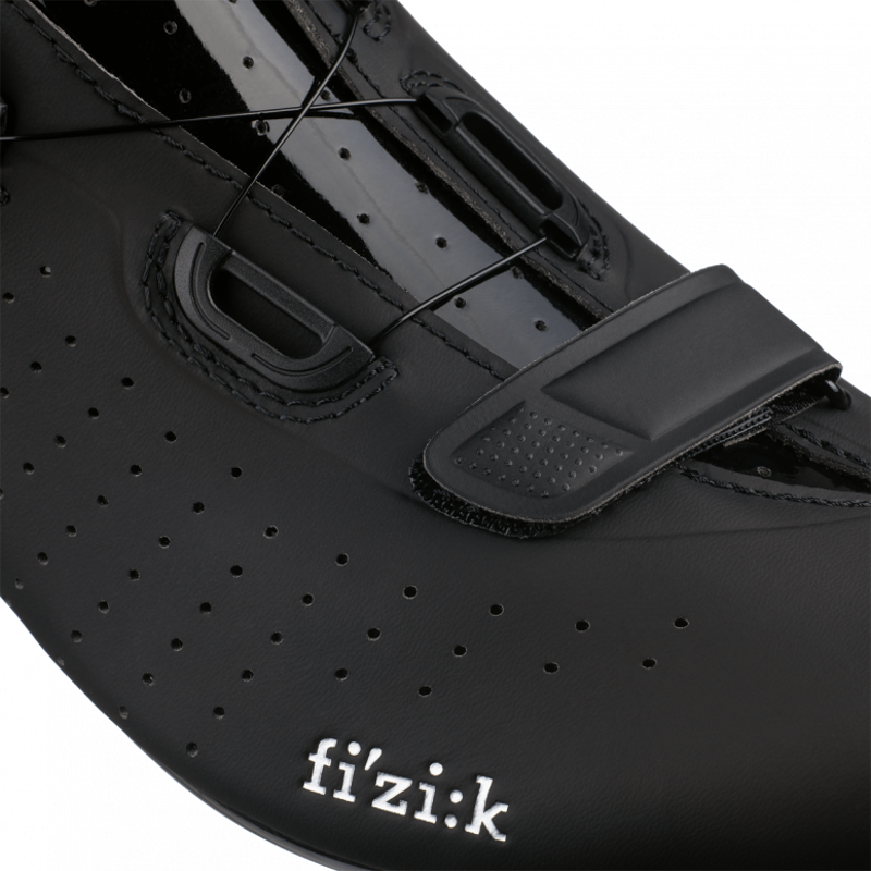 Fizik R5 Tempo Overcurve Road Shoe in Black-5