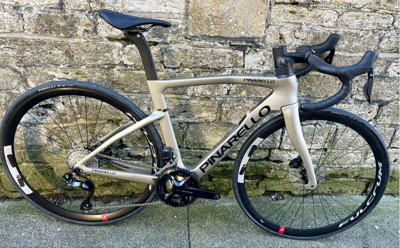 Pinarello F5 Disc 105 Di2 : Impusle Grey-1