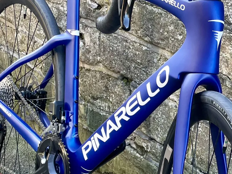 Pinarello F5 Disc 105 Di2 : Impulse Blue-3