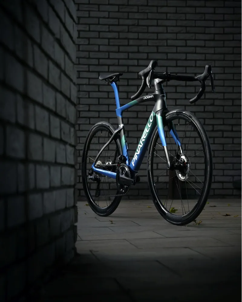 Pinarello Dogma F Disc CE125 57.5cm Ult 12 Di2 Shamal Carbon